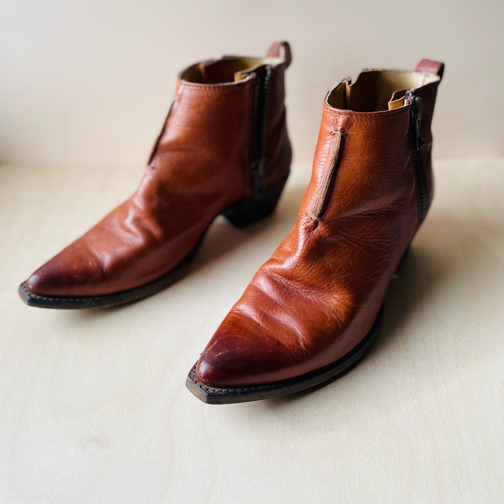 Frye Sacha Moro Shortie Leather Western Bootie Size 9